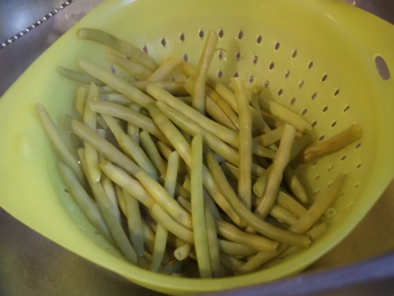 Rezept: Schlemmer Filet mit grünen Bohnen und Pellkartoffeldrillingen Bild Nr. 6 Schlemmer Filet mit grünen Bohnen und Pellkartoffeldrillingen - Rezept - Bild Nr. 6