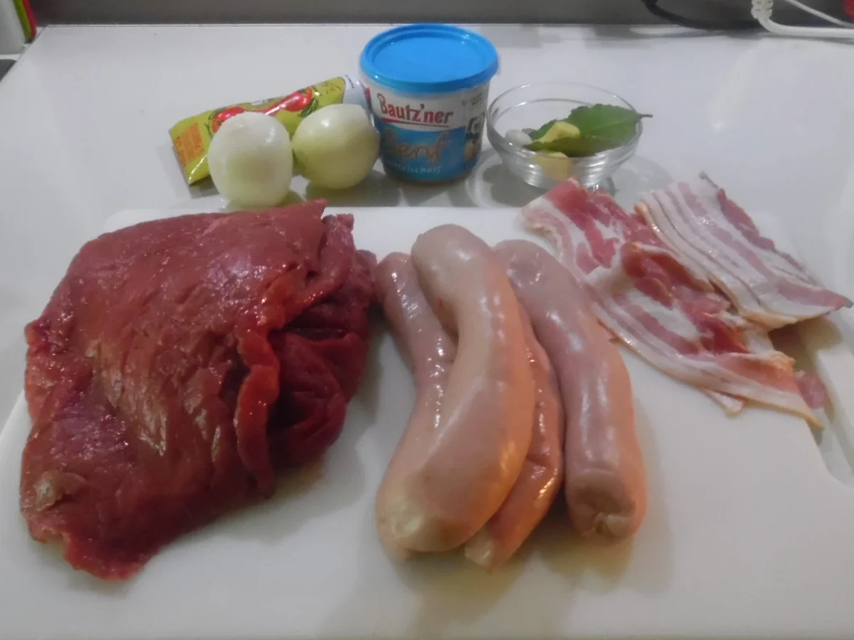 Rinderrouladen mit Brät-Füllung - Rezept - Bild Nr. 1759