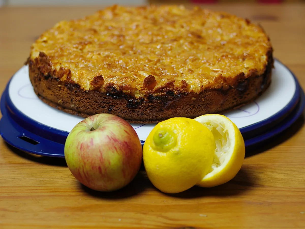 Rezept: Apfel-Marzipan-Kuchen mit Cornflakes & Mandeln Bild Nr. 1759 Apfel-Marzipan-Kuchen mit Cornflakes & Mandeln - Rezept - Bild Nr. 1759