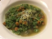 Spinatcreme in klarer Kichererbsen-Suppe mit Eierstich - Rezept - Bild Nr. 1768