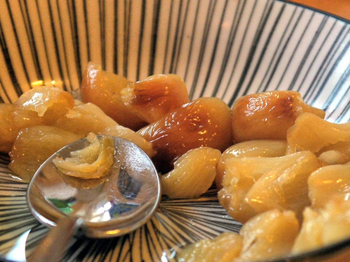 Würzige Hähnchenunterschlegl, scharfer Rahm-Spitzkohl, Kartoffel-Knobi-Püree - Rezept - Bild Nr. 1782