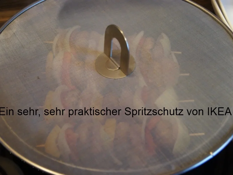 Rezept: Hähnchenfilet-Gemüse-Schaschlik mit Sauce und Curry-Basmatireis Bild Nr. 1765 Hähnchenfilet-Gemüse-Schaschlik mit Sauce und Curry-Basmatireis - Rezept - Bild Nr. 1765