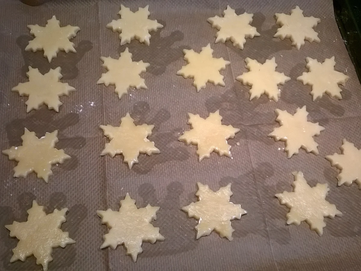 Krone Schneeflocken Kekse Plätzchen Eiskönigin - Rezept - Bild Nr. 1780