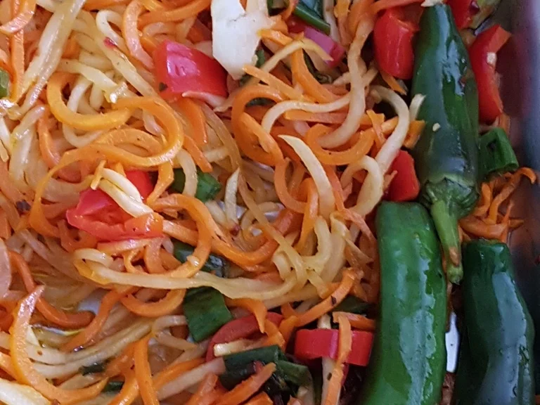 Gemüsespaghetti (orientalisch) "Zoodles" - Rezept - Bild Nr. 1803