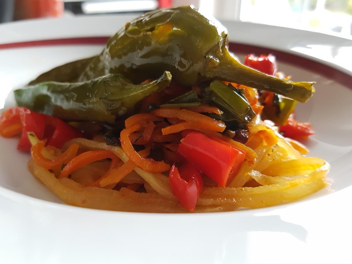 Gemüsespaghetti (orientalisch) "Zoodles" - Rezept - Bild Nr. 1805