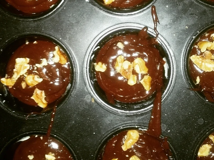 Schoko-Walnuß-Törtchen - Rezept - Bild Nr. 1812