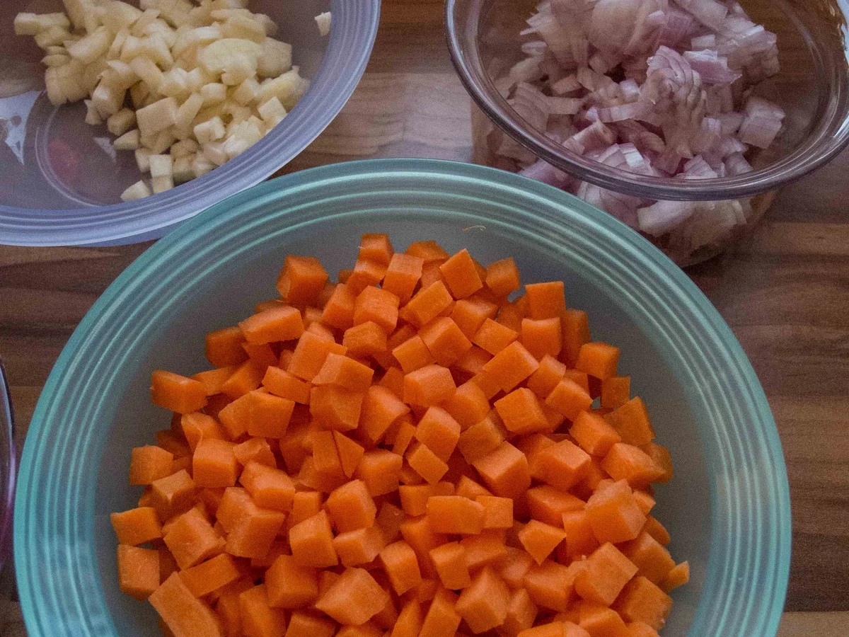 Rezept: Rindergulasch Burgund Bild Nr. 1810 Rindergulasch Burgund - Rezept - Bild Nr. 1810