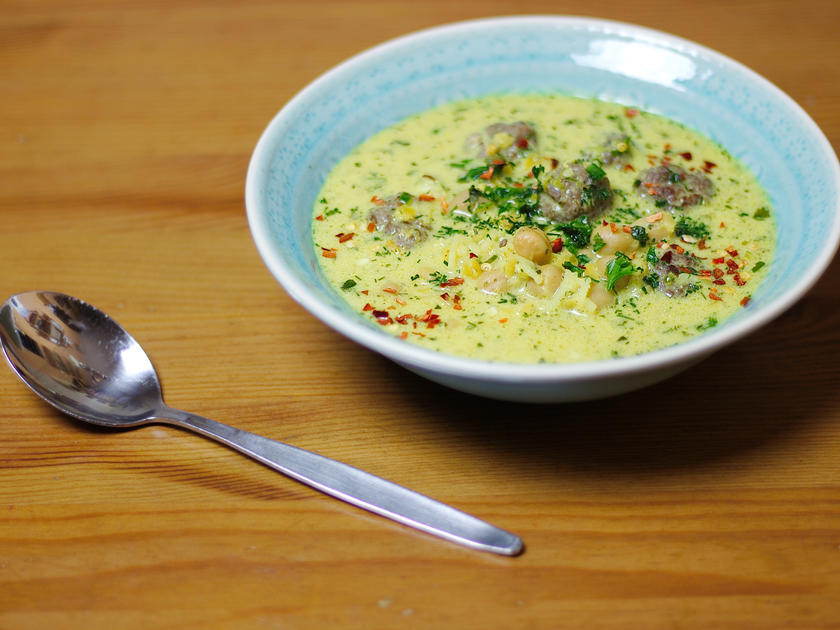 Joghurtsuppe mit Hülsenfrüchten - Persische Art - Rezept - kochbar.de