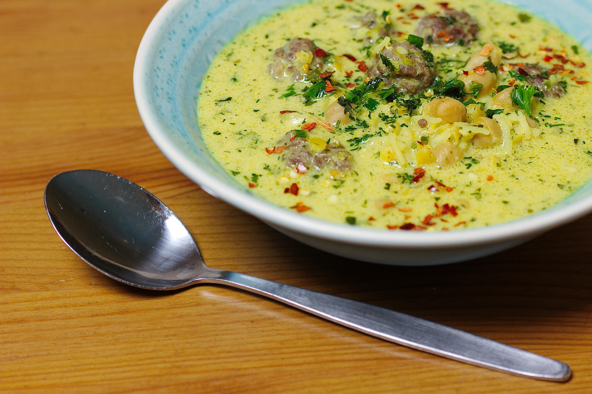 Bilder für Joghurtsuppe mit Hülsenfrüchten - Persische Art - Rezept