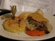 Kaninchen an Estragon-Soße mit Senf-Kruste und Kartoffel-Gratin mit Ofengemüse - Rezept - Bild Nr. 2