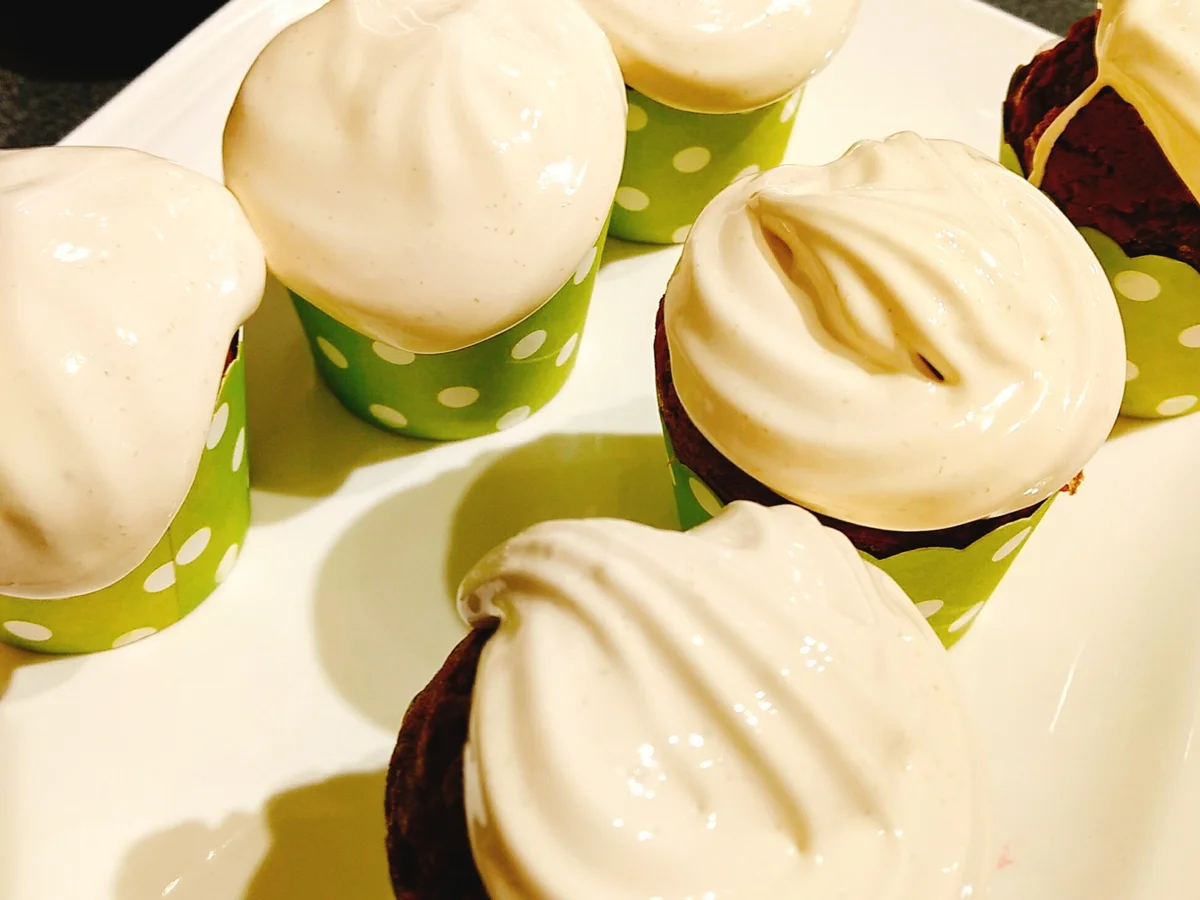 BiNe` S SCHAUMIGE MARSHMALLOW MUFFINS - Rezept - Bild Nr. 1878