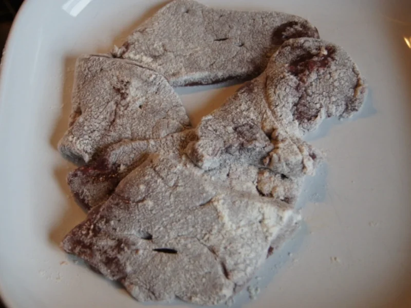 Kalbsleber mit Zwiebel- und Apfelringen und Kartoffelstampf - Rezept - Bild Nr. 1874