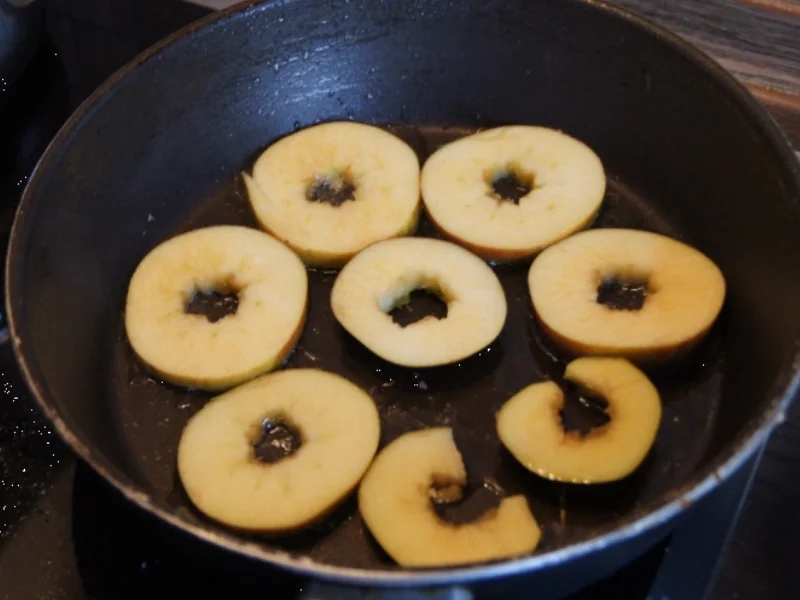 Kalbsleber mit Zwiebel- und Apfelringen und Kartoffelstampf - Rezept - Bild Nr. 1881