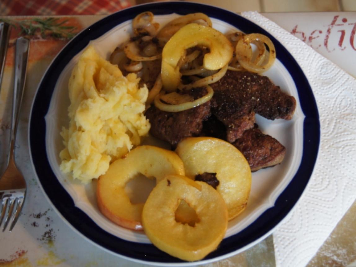 Kalbsleber Mit Zwiebel Und Apfelringen Und Kartoffelstampf Rezept