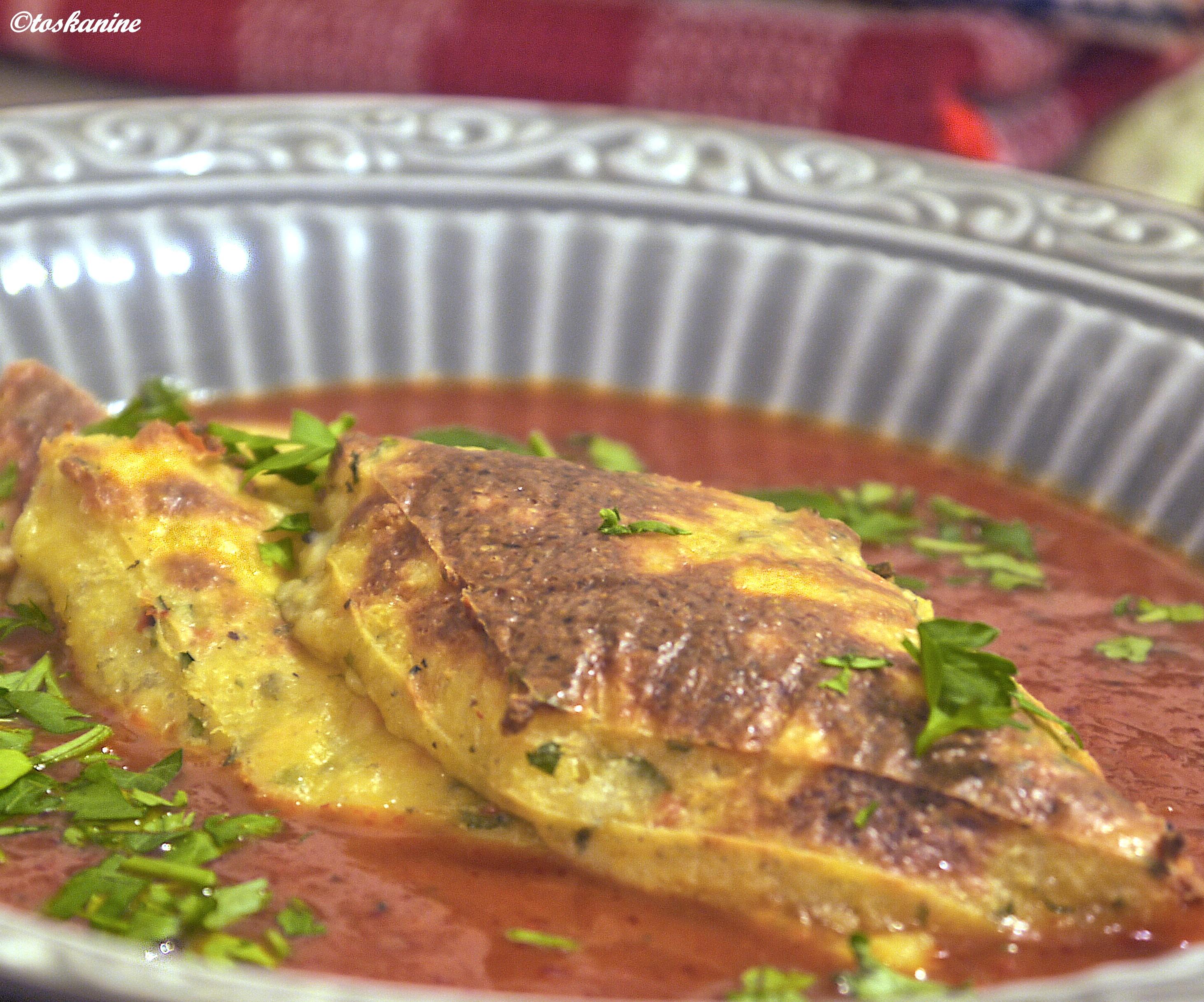 Bilder für Pikante Polentaschnitten mit Tomatensauce - Rezept