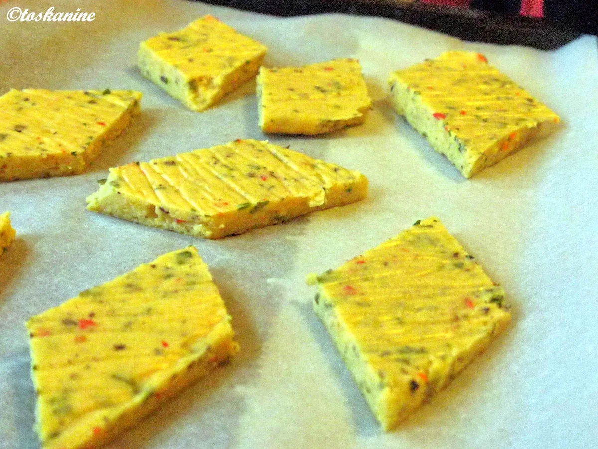 Pikante Polentaschnitten mit Tomatensauce - Rezept - Bild Nr. 7