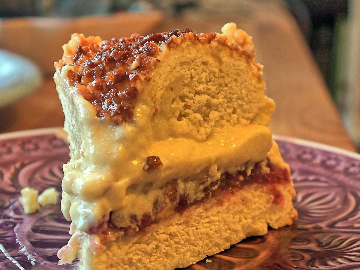 Rezept: Bienenstich-Torte Bild Nr. 2 Bienenstich-Torte - Rezept - Bild Nr. 2