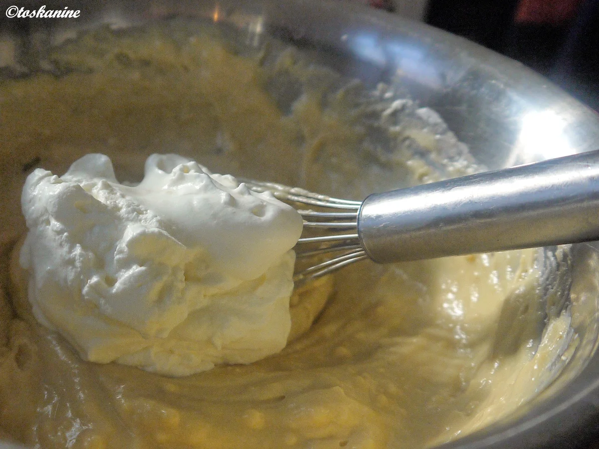 Rezept: Bienenstich-Torte Bild Nr. 16 Bienenstich-Torte - Rezept - Bild Nr. 16