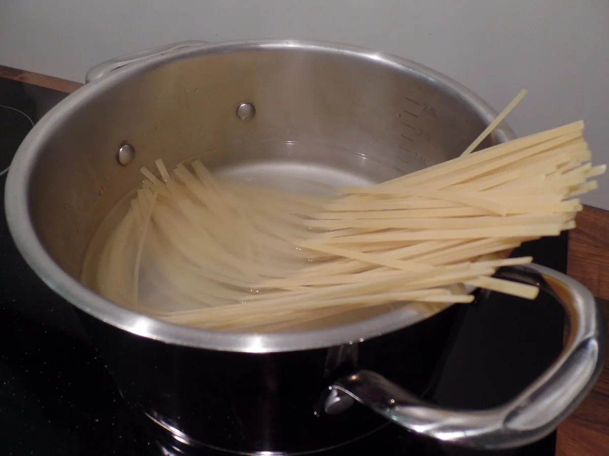 Asia-Pfanne mit Nudeln - Rezept - Bild Nr. 1914