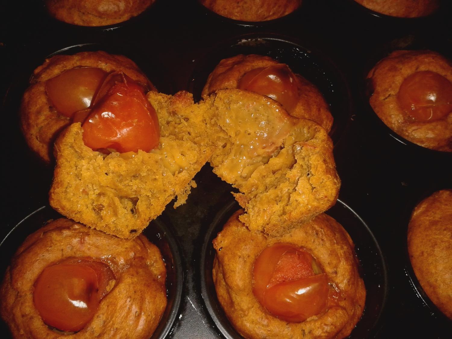 Pesto-Muffins mit Oliven - Rezept mit Bild - kochbar.de