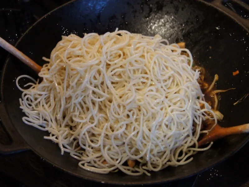 Gebratene asiatische Nudeln - Rezept - Bild Nr. 1933