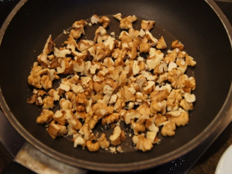 Rezept: Salat mit Rote Bete, Apfel und Möhren Bild Nr. 6 Salat mit Rote Bete, Apfel und Möhren - Rezept - Bild Nr. 6