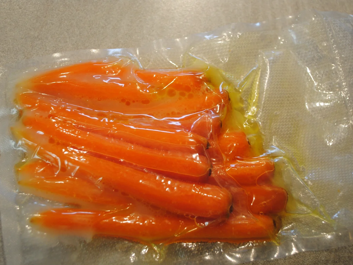 Rezept: Sous vide gegarter Schweinebauch vom Duke of Berkshire Bild Nr. 1941 Sous vide gegarter Schweinebauch vom Duke of Berkshire - Rezept - Bild Nr. 1941