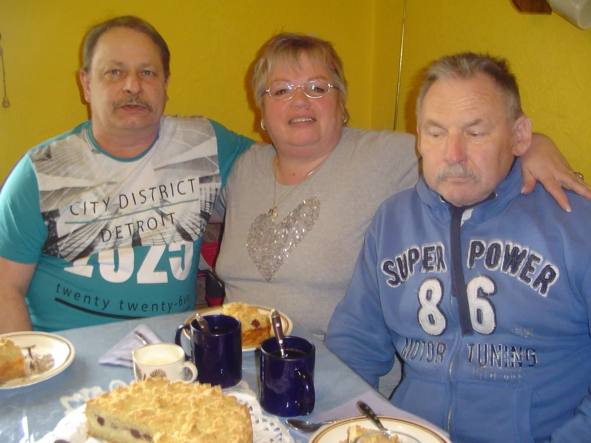 Kirschpuddingstreußelkuchen für meine Kochbarfreunde Uschi und Luck - Rezept - Bild Nr. 1935