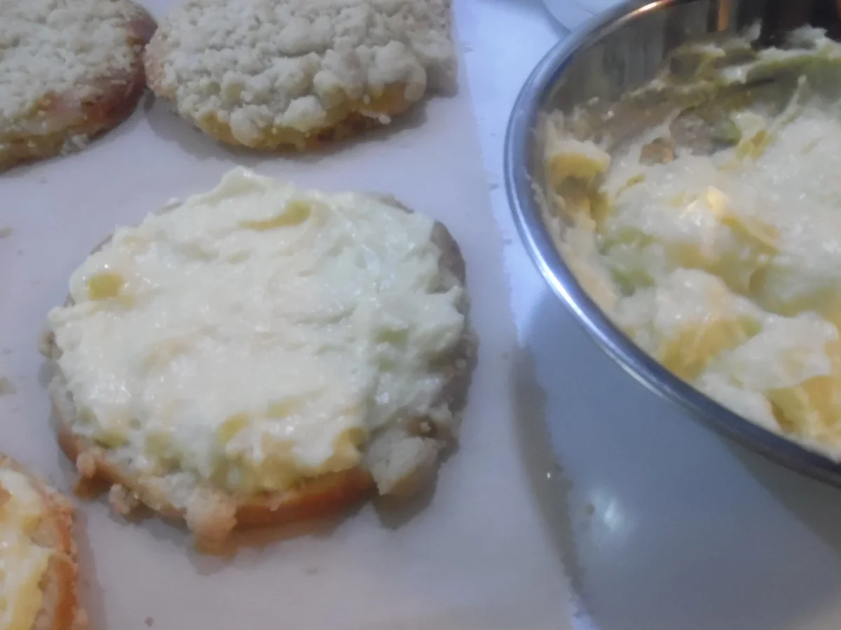 Rezept: Streusel-Schnecken mit und ohne Füllung Bild Nr. 1938 Streusel-Schnecken mit und ohne Füllung - Rezept - Bild Nr. 1938