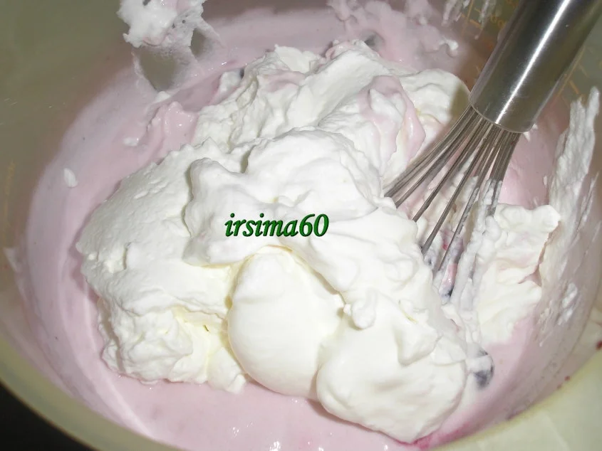 Rezept: Joghurtcreme mit Beeren Bild Nr. 1941 Joghurtcreme mit Beeren - Rezept - Bild Nr. 1941