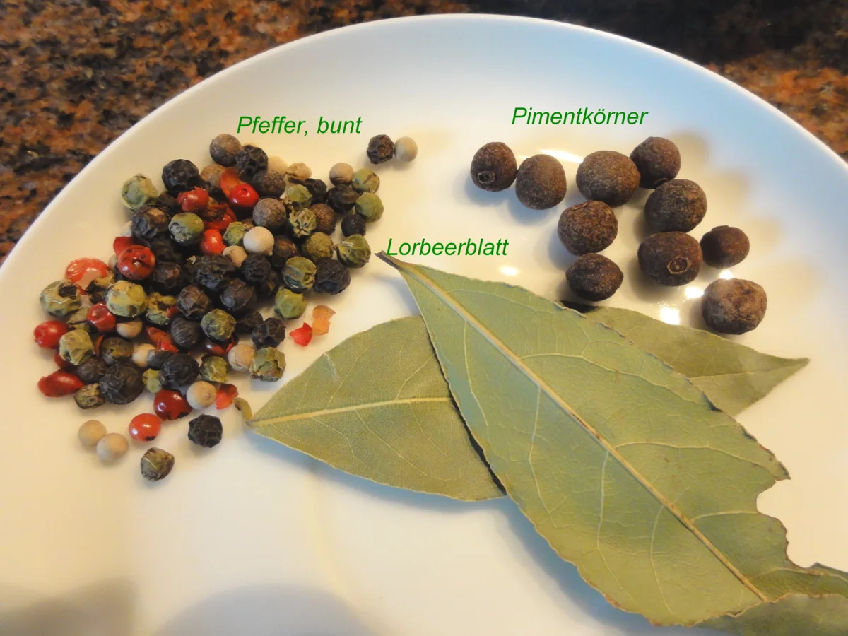 Rezept: Fleisch: KÖNIGSBERGER KLOPSE Bild Nr. 1941 Fleisch: KÖNIGSBERGER KLOPSE - Rezept - Bild Nr. 1941