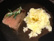Filet vum Rind met Rutwingsoß un Äädäppel - Rezept - Bild Nr. 1944