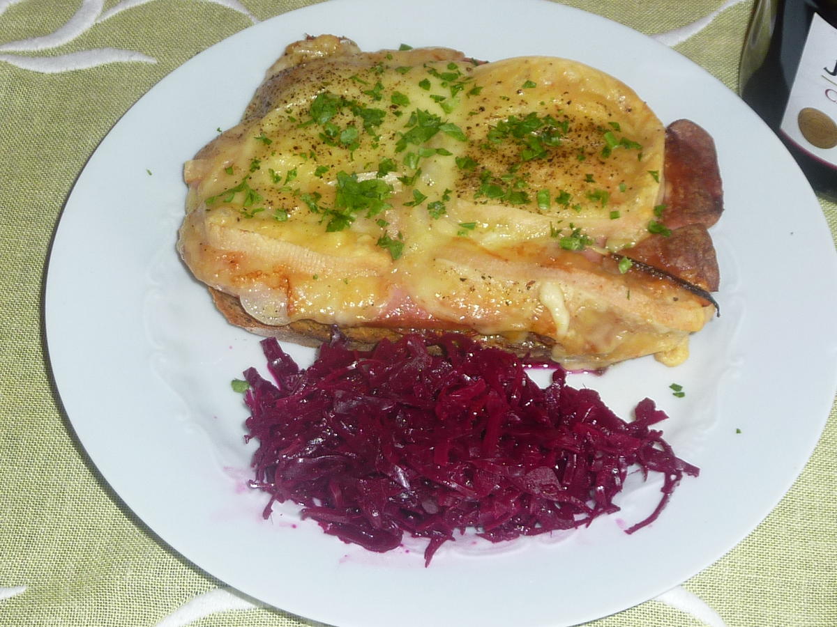 Toast mit Cervelat Tomaten und Käse - schnell & einfach - von kuchentiger Toast mit Cervelat Tomaten und Käse - schnell & einfach - von kuchentiger