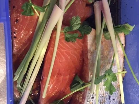 Rezept: Lachsfilet asiatisch mit Wokgemüse und Wildreis Bild Nr. 3 Lachsfilet asiatisch mit Wokgemüse und Wildreis - Rezept - Bild Nr. 3