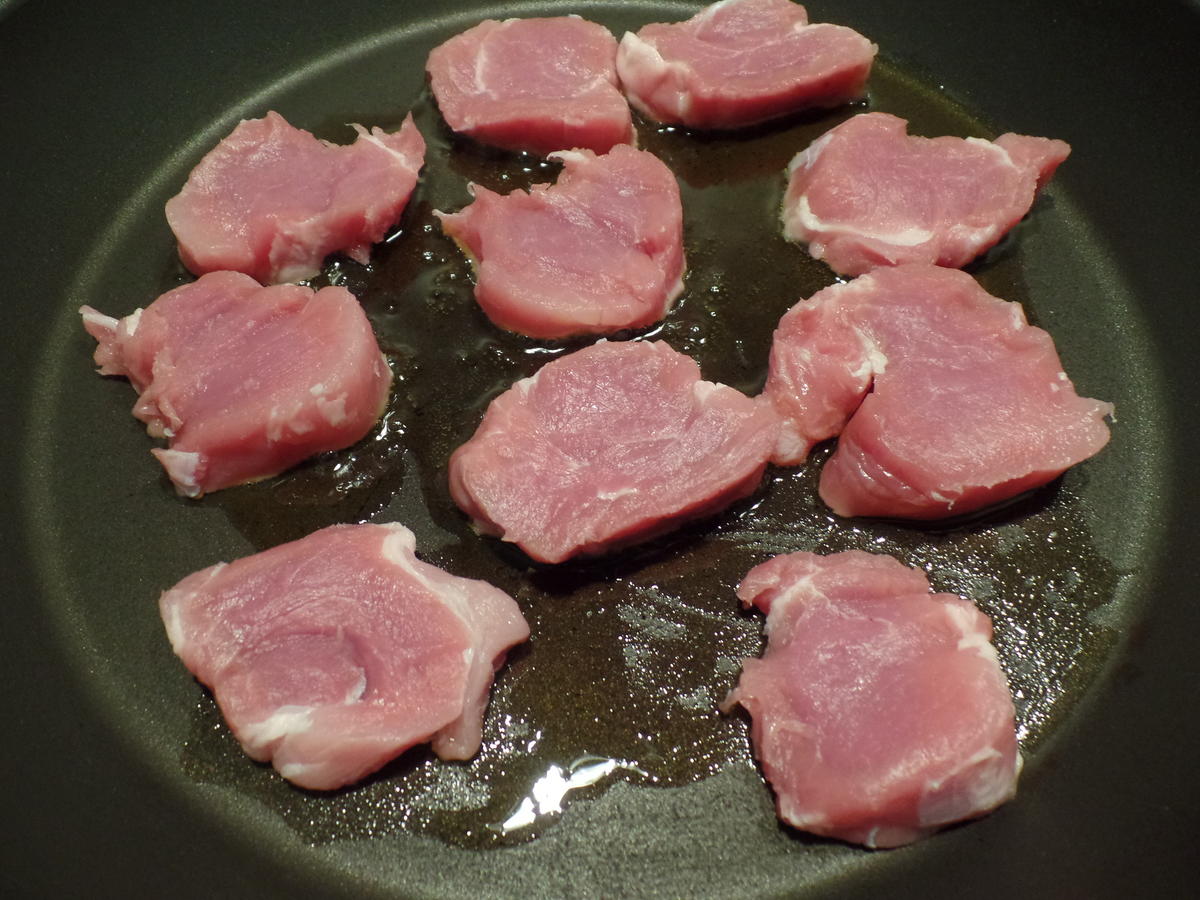 Schweinefilet-Pilz-Ragout mit Ofenkartoffeln - Rezept - Bild Nr. 1968