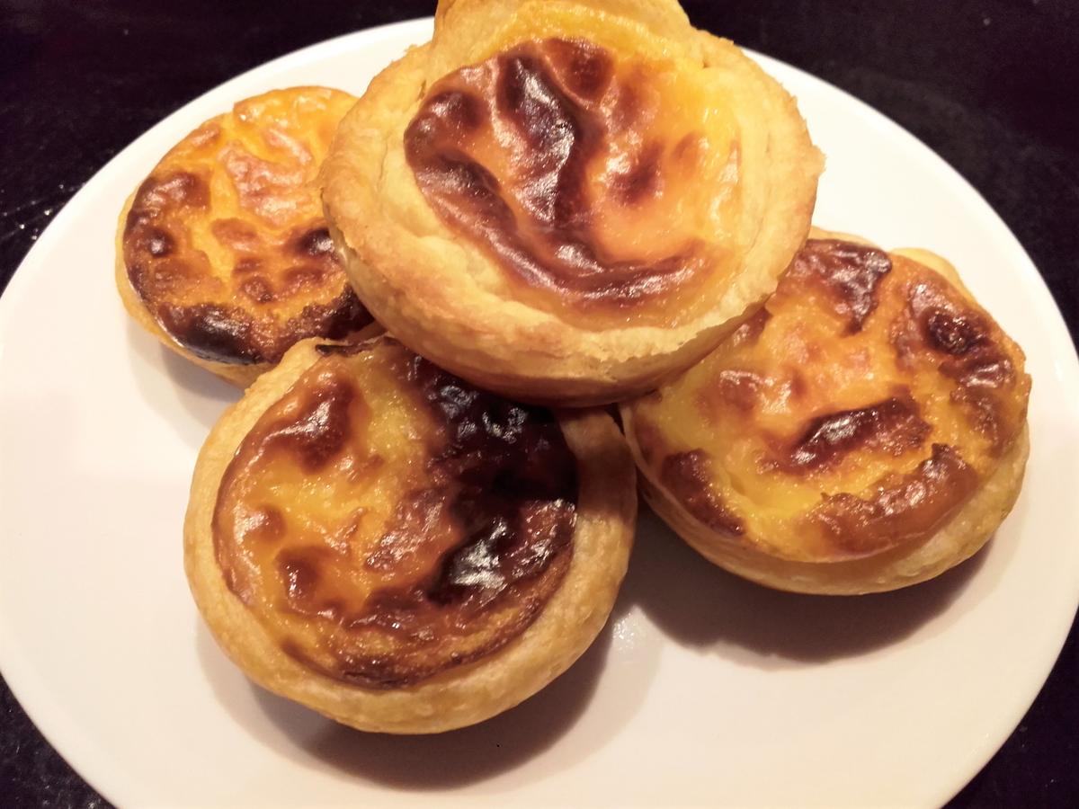 Pasteis de Nata Portugiesische Puddingtörtchen - von Adefa Pasteis de Nata Portugiesische Puddingtörtchen - von Adefa