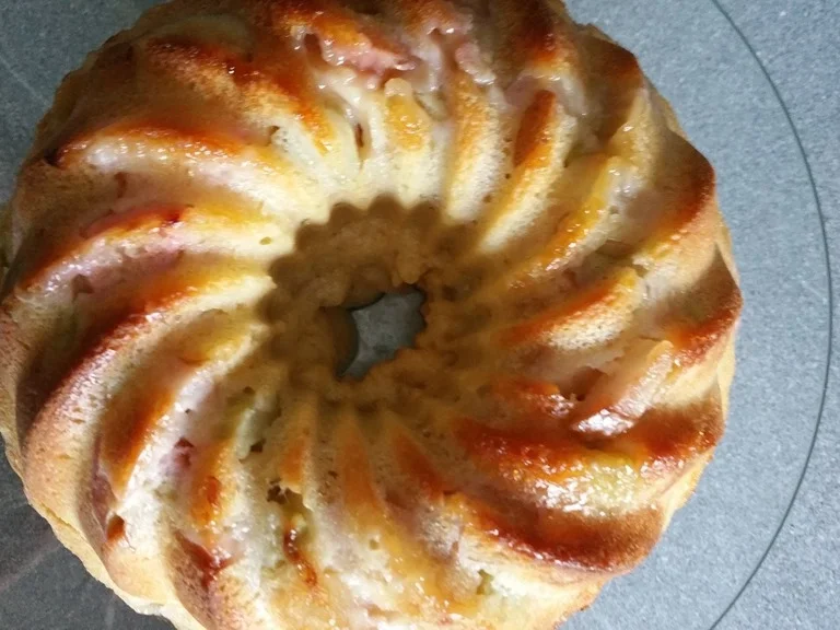 Rezept: Rhabarberkuchen (Gugelhupf Ø 22 cm) Bild Nr. 2005 Rhabarberkuchen (Gugelhupf Ø 22 cm) - Rezept - Bild Nr. 2005