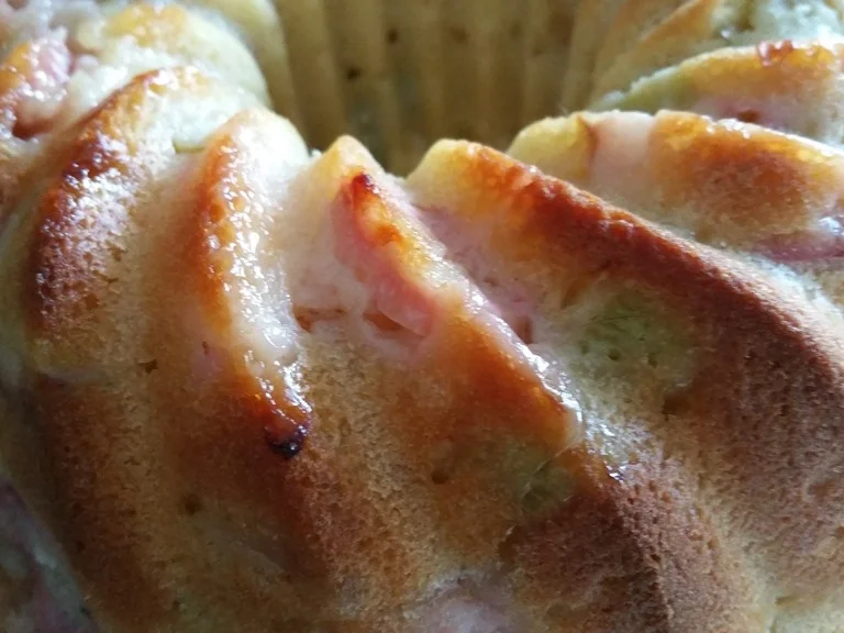 Rezept: Rhabarberkuchen (Gugelhupf Ø 22 cm) Bild Nr. 2006 Rhabarberkuchen (Gugelhupf Ø 22 cm) - Rezept - Bild Nr. 2006