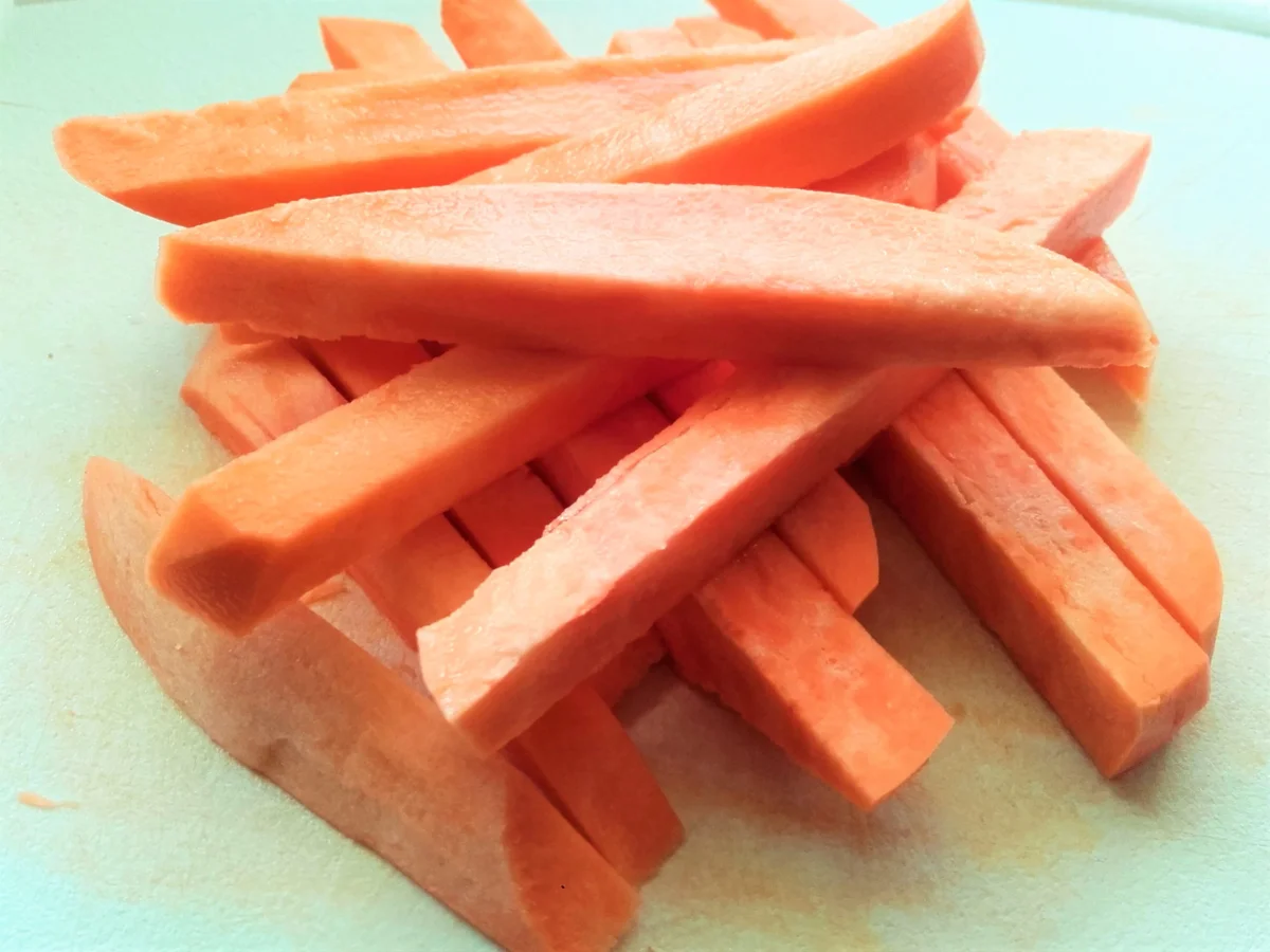 Rezept: Gebackene Süßkartoffelspalten Bild Nr. 2008 Gebackene Süßkartoffelspalten - Rezept - Bild Nr. 2008