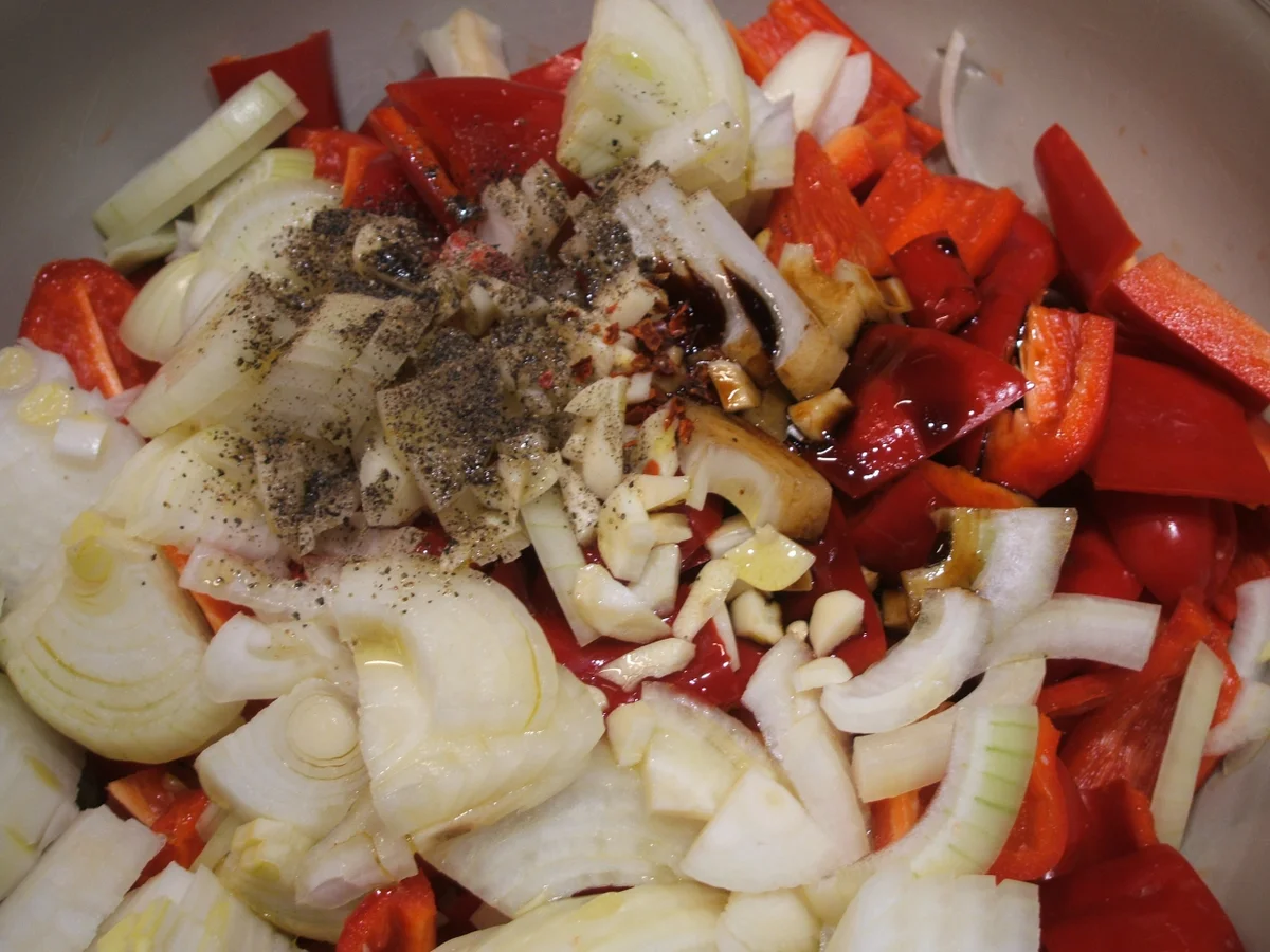 Gemüse: Mariniertes Paprikagemüse aus dem Wok - Rezept - Bild Nr. 2007