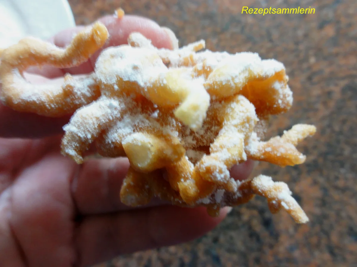 Rührteig:   STRIEBELKES  ~ Faschings o. Karnevalsgebäck ~ - Rezept - Bild Nr. 2012