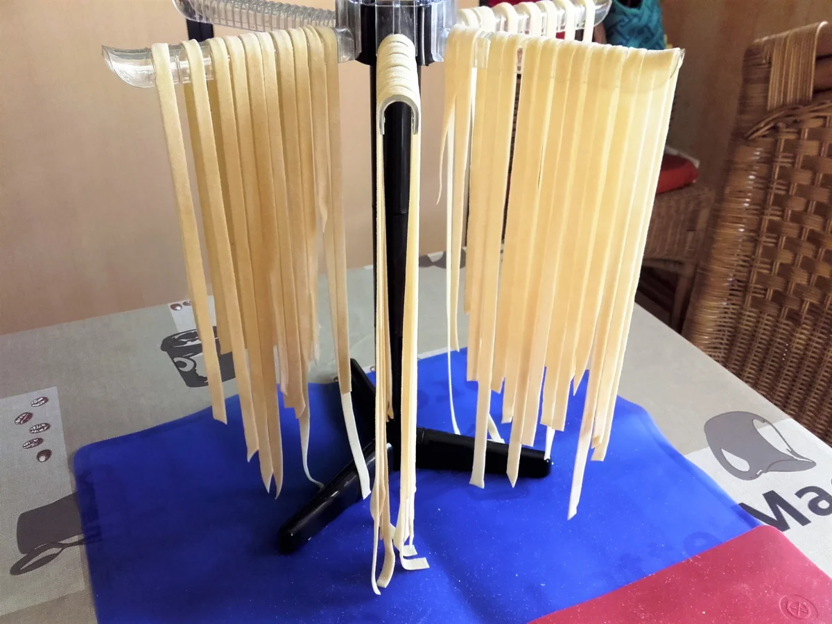 Selbstgemachter Nudelteig ... Variante Bandnudeln - Rezept - Bild Nr. 2038