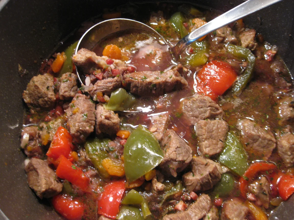 Gastwirts Rotwein Eintopf - Rezept - Bild Nr. 2034