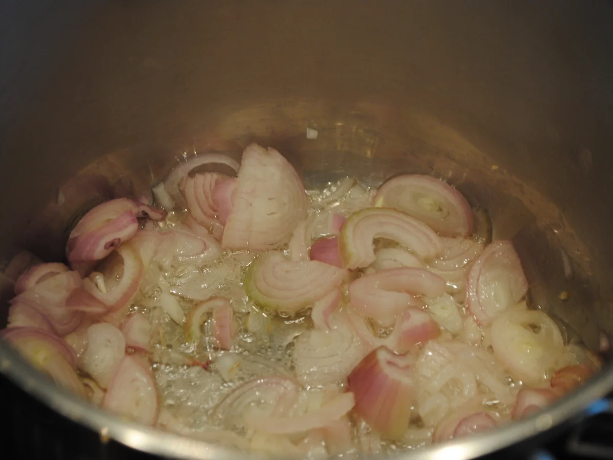 Rezept: Giant-Brioche-Burger Bild Nr. 2062 Giant-Brioche-Burger - Rezept - Bild Nr. 2062