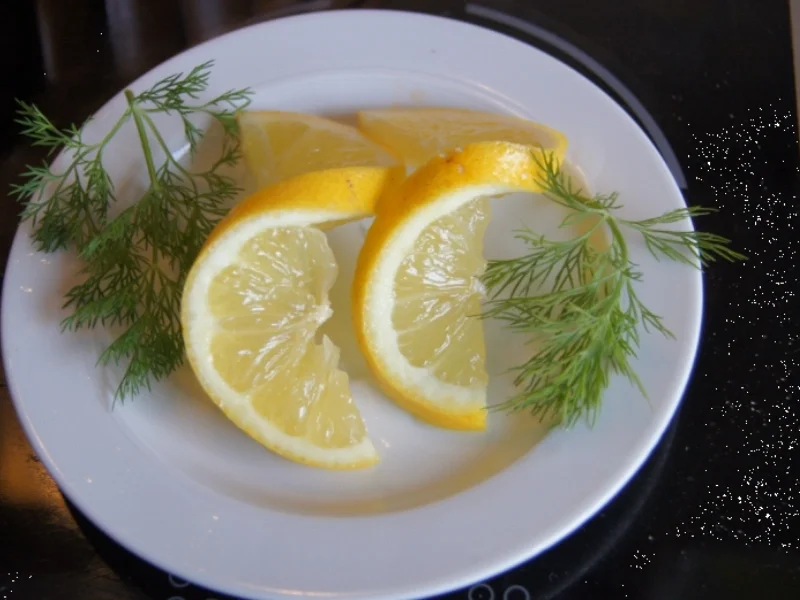 Wildlachsfilet auf geschmorter Gurke - Rezept - Bild Nr. 2067