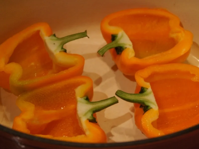 Gefüllte Paprika mit Schafskäse und Reis mit Gemüse - Rezept - Bild Nr. 2097