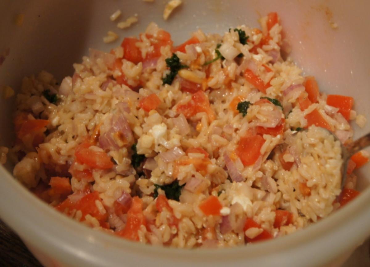 Gefüllte Paprika mit Schafskäse und Reis mit Gemüse - Rezept - Bild Nr. 2100
