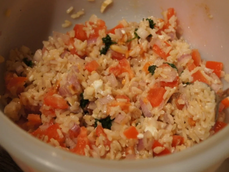 Gefüllte Paprika mit Schafskäse und Reis mit Gemüse - Rezept - Bild Nr. 2100