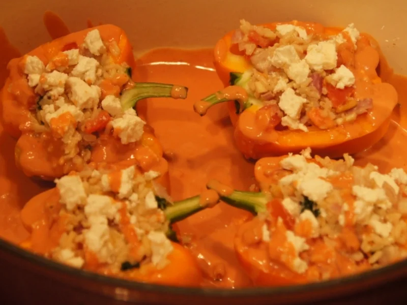Gefüllte Paprika mit Schafskäse und Reis mit Gemüse - Rezept - Bild Nr. 2102