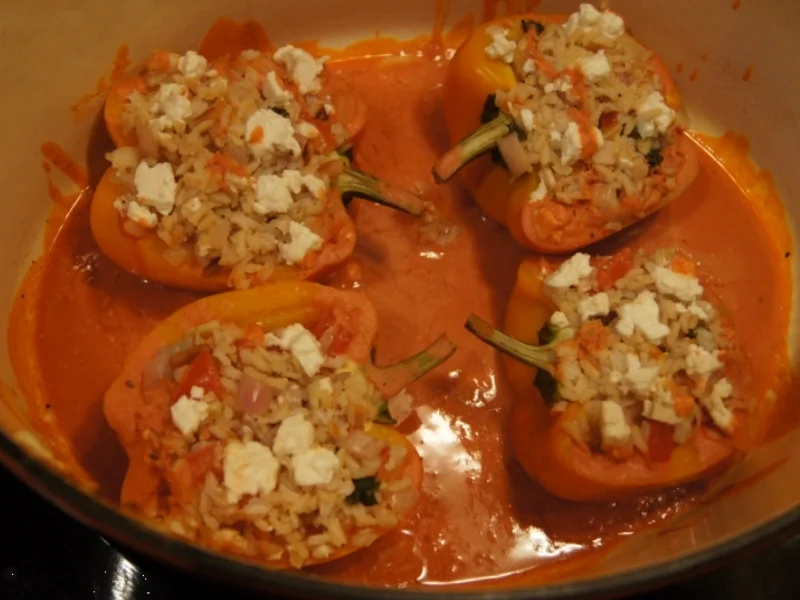 Gefüllte Paprika mit Schafskäse und Reis mit Gemüse - Rezept - Bild Nr. 2103